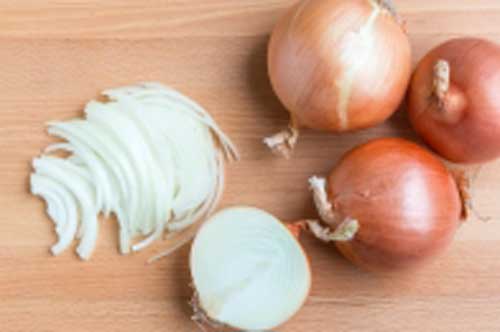 Mẹo thái hành "siêu tốc", không bao giờ chảy nước mắt