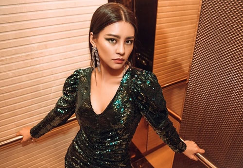 Bùi Lan Hương viết nhạc 'Gái già lắm chiêu 5' trong khu cách ly