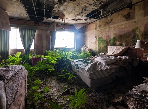 Rùng rợn những cảnh tượng như "phim kinh dị" bên trong khách sạn Hoàng gia lớn nhất Nhật Bản một thời