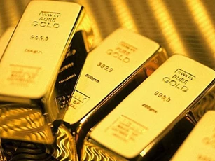 Giá vàng hôm nay (16/8): Trong nước tiếp tục 'lao dốc'