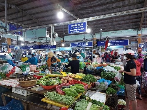 Đà Nẵng: Tạm giữ 99.100 chiếc khẩu trang, giám sát hơn 250 cơ sở kinh doanh 