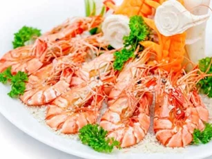 Sai lầm khi cho con ăn tôm khiến tôm mất sạch canxi, bé ốm yếu, nhất là điều thứ 2 nhiều mẹ mắc phải