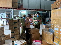 Lạng Sơn: Tiêu hủy các sản phẩm sữa bột trẻ em nhập lậu trị giá gần 20 triệu đồng