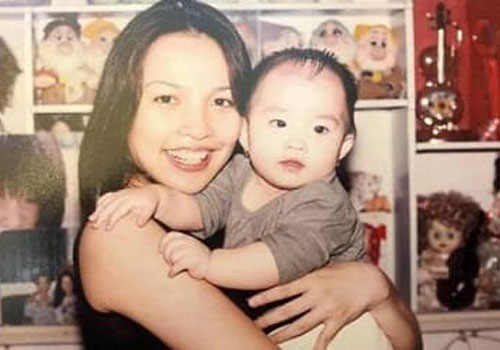 Hiếm hoi đăng ảnh con gái khi còn bé, Hiền Thục nhớ lại quãng thời gian u tối làm mẹ đơn thân ở tuổi 21