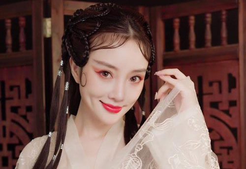 Lý Tiểu Lộ bị chê trong tạo hình cổ trang