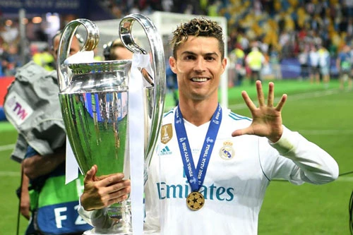 2. Cristiano Ronaldo (thời gian thi đấu từ 2009 đến 2018).