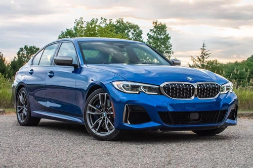 7. BMW M340i 2021 (giá khởi điểm: 54.700 USD, thời gian tăng tốc từ 0-96 km/h: 4,1 giây).