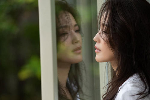 Thư Kỳ khoe bộ ảnh mới, nói không nhận ra chính mình