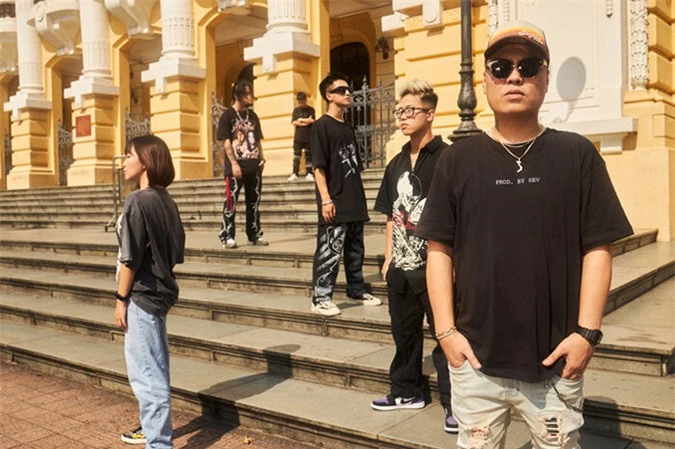 Rapper LK trong MV Hà Nội Xịn.