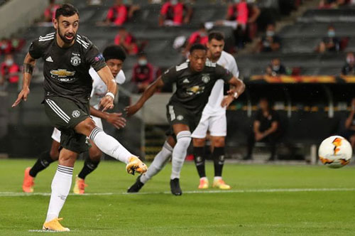 Man United: Mãi cậy nhờ penalty làm sao đoạt cúp?