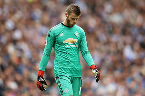 De Gea là 'quạ đen' của M.U ở các trận bán kết
