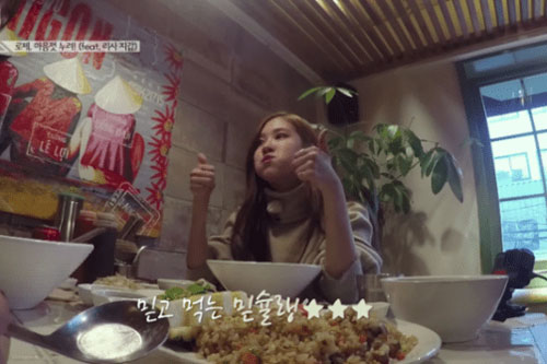 Bất ngờ với phản ứng của dàn idol Kpop khi thưởng thức món ăn Việt Nam