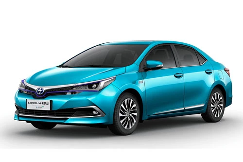 3. Toyota Corolla (doanh số: 32.184 chiếc).