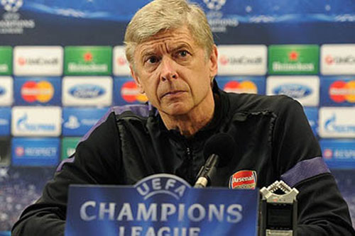 Wenger tự tiến cử bản thân thay Koeman ở ĐT Hà Lan