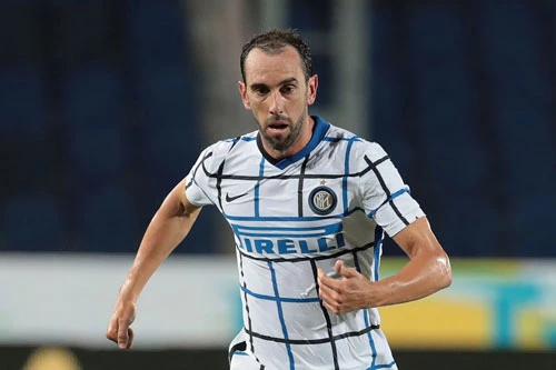 Trung vệ: Diego Godin (Inter Milan).