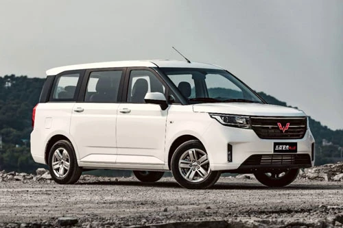 4. Wuling Hongguang (doanh số: 26.792 chiếc).