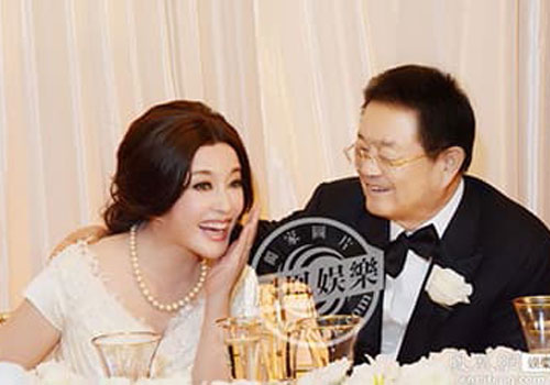 'Mỹ nhân đa tình nhất làng giải trí Hoa ngữ' Lưu Hiểu Khánh đã bỏ chồng đại gia thứ 4?