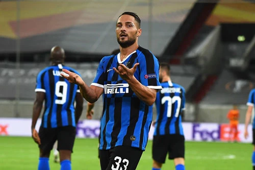 Tiền vệ phải: Danilo D'Ambrosio (Inter Milan).