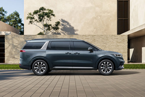 Cận cảnh Kia Sedona 2022 vừa trình làng” ‘Lột xác’ hoàn toàn, 3 tuỳ chọn động cơ