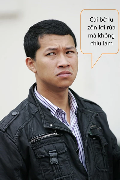 Vẻ mặt hài hước của Trưởng phòng Hoàng Khánh Hưng khi lên FB kêu gọi mọi người cài đặt ứng dụng Bluezone