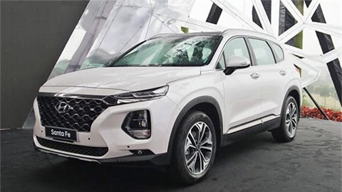 Hyundai Santa Fe thống trị phân khúc SUV 7 chỗ 'đè bẹp' Ford Everest, Mazda CX-8 trong tháng 7/2020