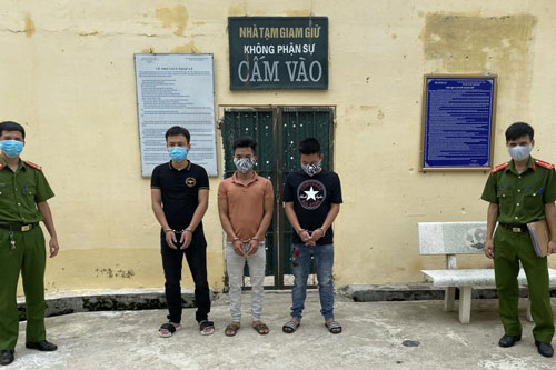 Thanh Hóa: Tạm giam 3 đối tượng dùng hung khí gây rối trật tự