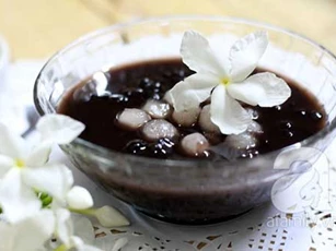 Bài thuốc chữa bệnh thần kỳ từ đỗ đen