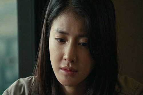 Đang làm việc thì bất ngờ mẹ chồng gọi điện nói: "Mẹ rất đau, trước khi chết, chỉ muốn nhìn con lần cuối", khiến tôi rụng rời chân tay