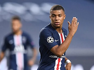 Mbappe tiệm cận đẳng cấp của 'Người ngoài hành tinh' Ronaldo
