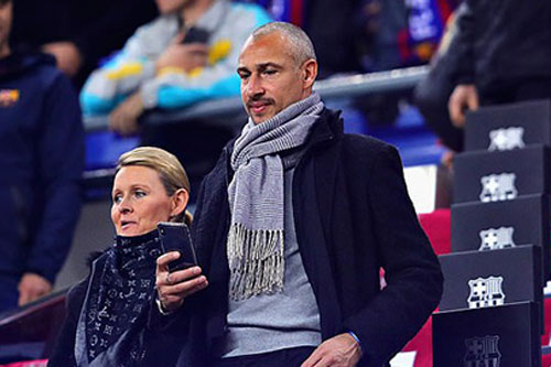 Koeman mời cựu tiền đạo M.U về làm phó tướng ở Barca