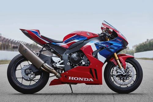 =7. Honda CBR1000RR-R Fireblade SP 2021 (vận tốc tối đa: 299 km/h).