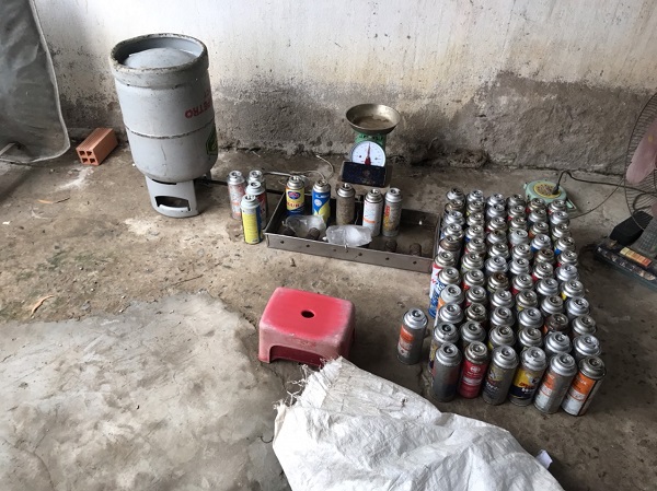 Long An: Phát hiện, xử lý một cơ sở nạp LPG vào chai LPG mini không được phép nạp lại