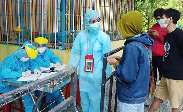 Đà Nẵng: Hỗ trợ tăng ni, Phật tử phòng, chống dịch, lấy mẫu xét nghiệm cho lao động ngoại tỉnh muốn về quê