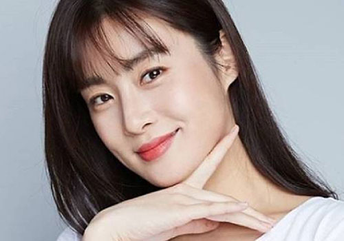 Thân thế của chồng Kang So Ra