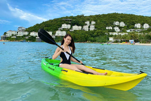 Ngắm body 'chuẩn không cần chỉnh’ của người đẹp có học vấn ‘khủng’ nhất cuộc thi Hoa hậu Việt Nam