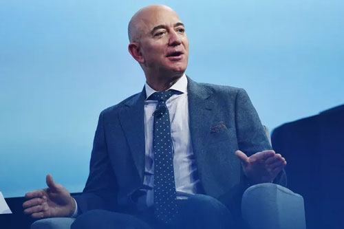 Jeff Bezos có gần 200 tỷ USD