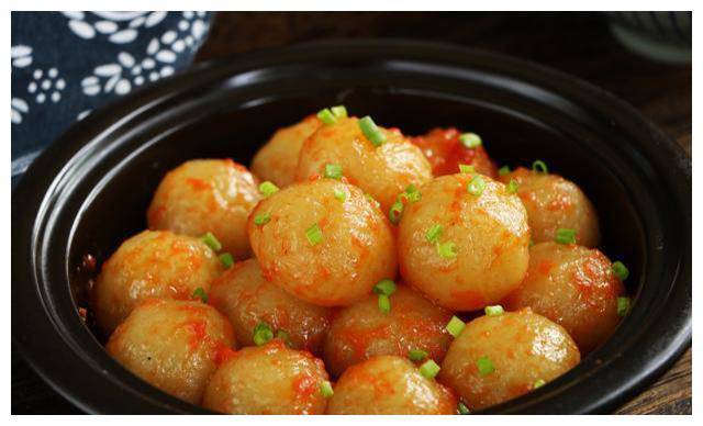 Khoai tây đem nghiền nát, thêm chút sốt cà chua thành món ngon không tưởng