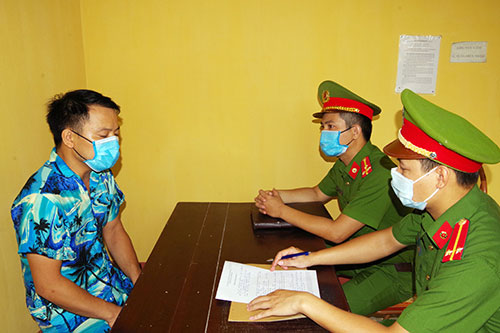 Hà Nam: Kết bạn với phụ nữ bỏ chồng qua Zalo, Facebook để lừa tiền