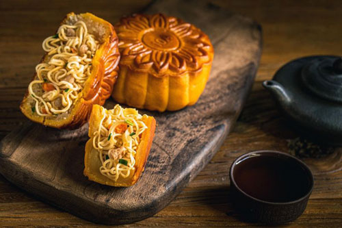 ‘Cười té ghế’ với những chiếc bánh Trung Thu thể hiện sự ‘lầy lội’ của cư dân mạng