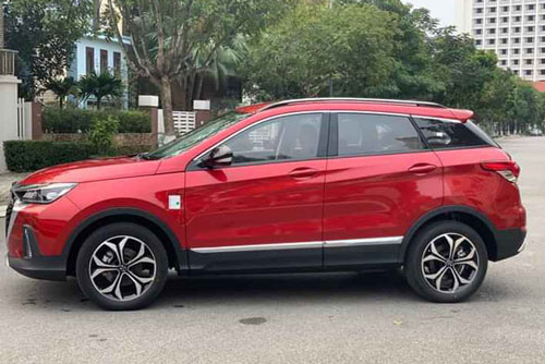 SUV đẹp long lanh, giá hơn 500 triệu đồng tại Việt Nam