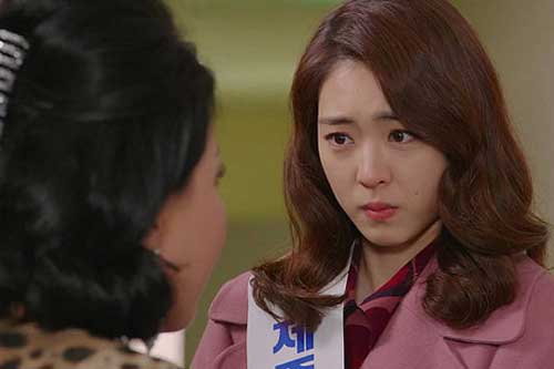 Mẹ chồng nằng nặc đòi trả lương 5 triệu/tháng, nàng dâu hành động kỳ lạ khiến bà rơi nước mắt