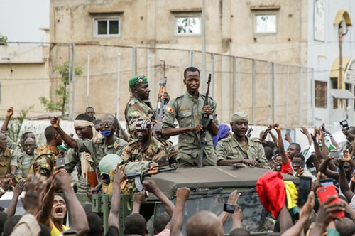 "Sóng dậy" ở Mali: Cộng đồng quốc tế không thể ngồi yên