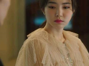 Phát hiện chồng ngoại tình, vợ liền ngỏ ý tặng ngay chiếc ô tô 2 tỷ đồng với điều kiện "có một không hai"