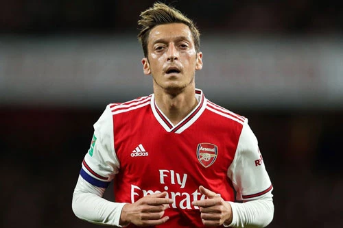 =2. Mesut Ozil (Arsenal - 350.000 Bảng/tuần).