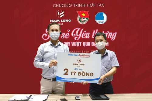 Tiếp sức cho lực lượng tuyến đầu chống dịch COVID-19.