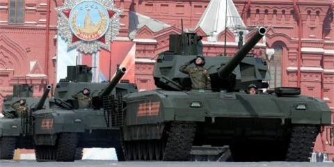 Chuyen gia Nga: Phao 130mm khong xuyen thung duoc Armata 