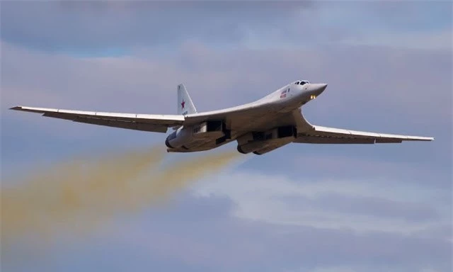 may bay nem bom tu-160m2 va tu-22m3m se dung cong nghe cua su-57 hinh 1