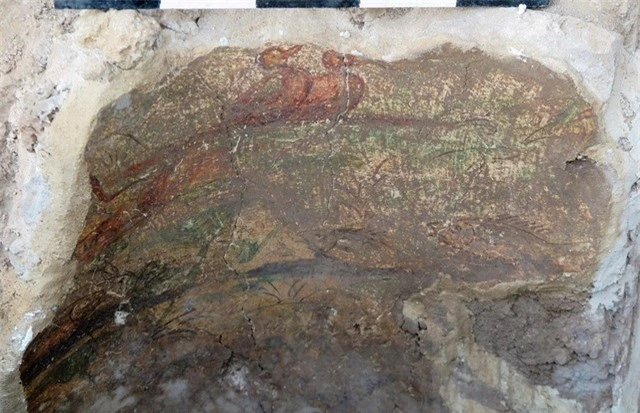 Bức họa đôi vịt đứng cạnh nhau được phát hiện trong ngôi nhà cổ 1900 tuổi ở Israel.