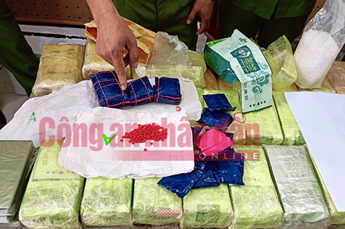 Bắt 2 vụ ma tuý ở Điện Biên, thu giữ 53 bánh heroin và 25kg ma túy