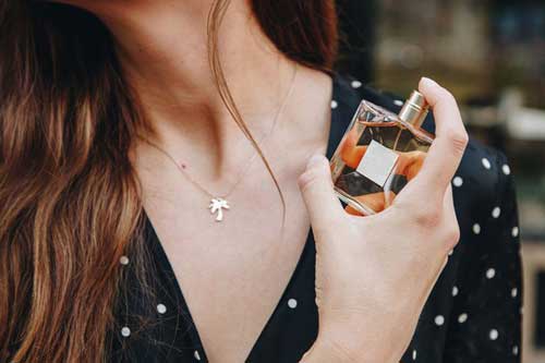 5 vị trí trên cơ thể tuyệt đối không được xịt nước hoa, tránh sinh bệnh hại thân